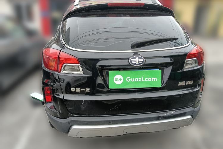 Used Bestune X80 2013 2.0L automatic comfort version Rear