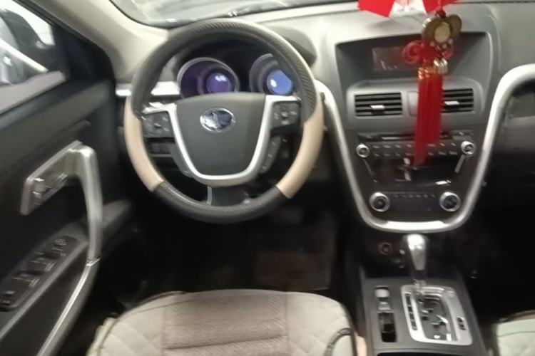 Used Bestune X80 2013 2.0L automatic comfort version Steering Wheel