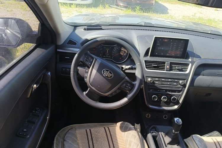 Used Bestune X80 2013 2.0L manual base trim Steering Wheel