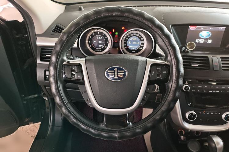 Used Bestune X80 2013 2.0L automatic comfort version Steering Wheel