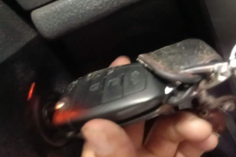 Used Bestune X80 2013 2.0L automatic comfort version Vehicle Key