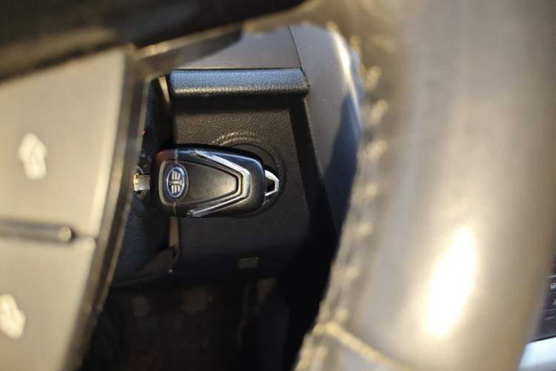 Used Bestune X80 2013 2.0L manual luxury version Vehicle Key