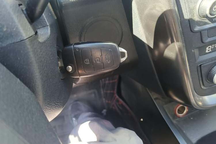 Used Bestune X80 2013 2.0L manual base trim Vehicle Key
