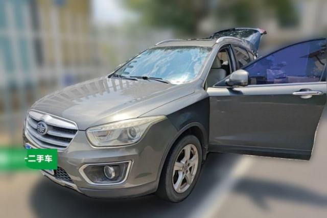 Used Bestune X80 2013 2.0L automatic comfort version