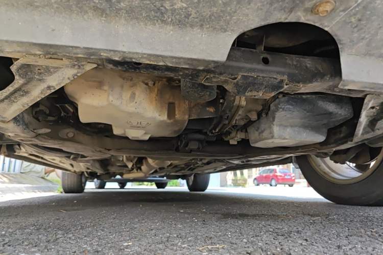 Used Bestune X80 2013 2.0L automatic comfort version Chassis Front