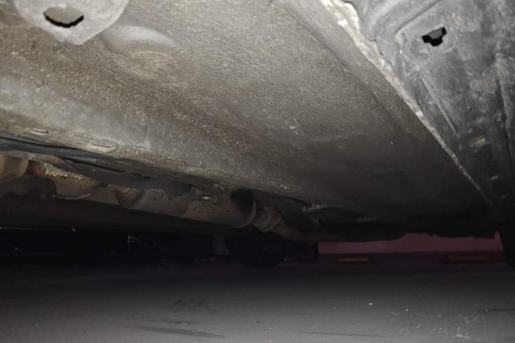 Used Bestune X80 2013 2.0L automatic comfort version Chassis Front Left