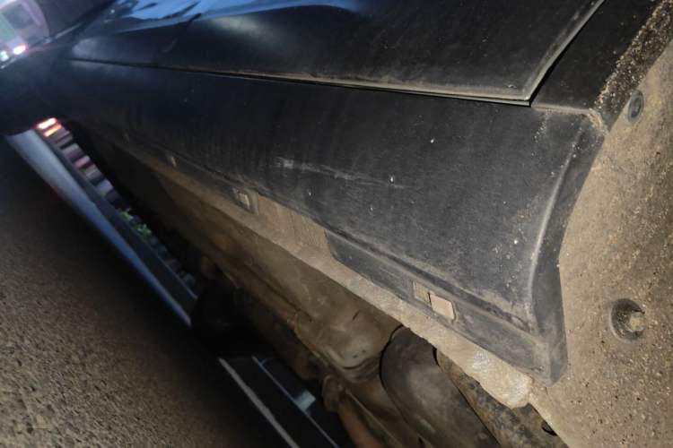 Used Bestune X80 2013 2.0L automatic comfort version Chassis Rear Left
