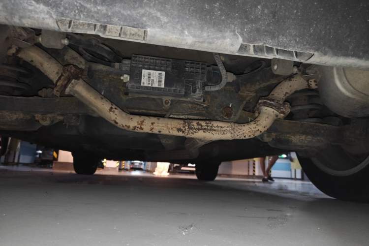 Used Bestune X80 2013 2.0L automatic comfort version Chassis Rear