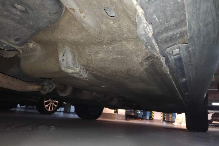 Used Bestune X80 2013 2.0L automatic comfort version Chassis Rear Right
