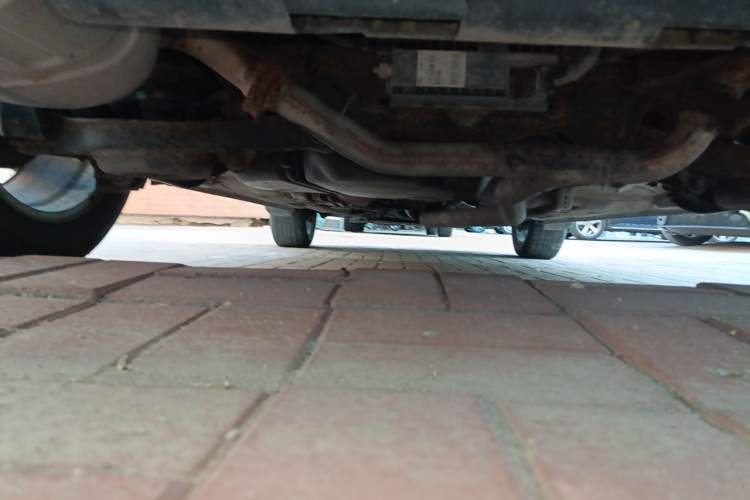 Used Bestune X80 2013 2.0L automatic comfort version Chassis Rear