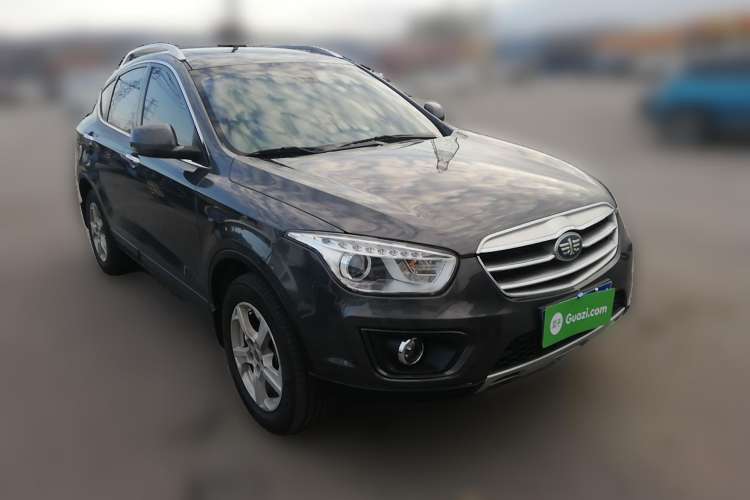 Used Bestune X80 2013 2.0L manual luxury version Front Right 45 Deg