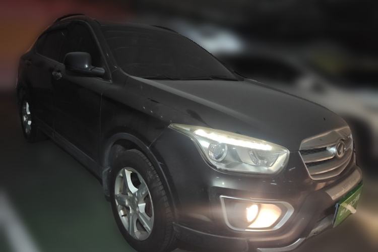 Used Bestune X80 2013 2.0L automatic comfort version Front Right 45 Deg
