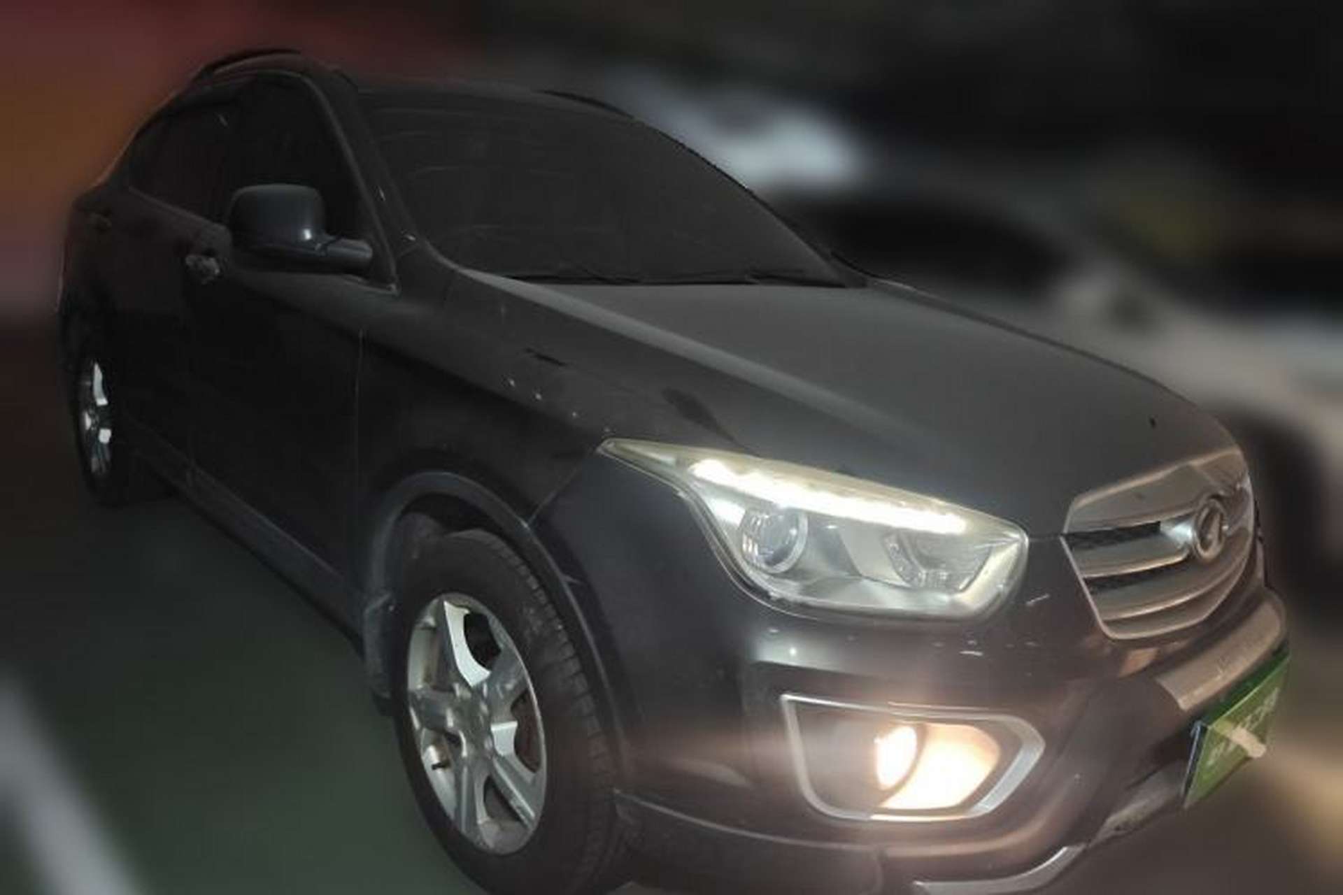 Used Bestune X80 2013 2.0L automatic comfort version Front Right 45 Deg