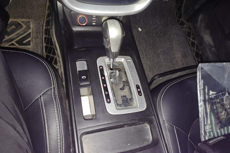Used Bestune X80 2013 2.0L automatic comfort version Gear Lever