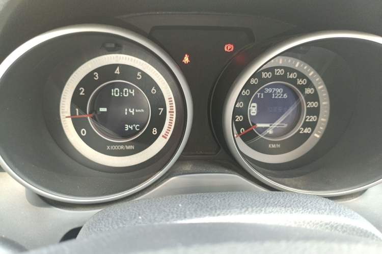 Used Bestune X80 2013 2.0L manual luxury version Instrument Cluster