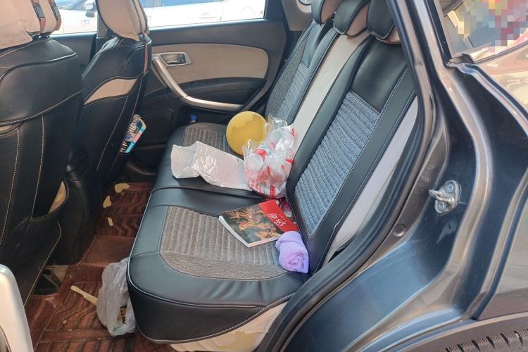 Used Bestune X80 2013 2.0L automatic comfort version Left Rear Seat