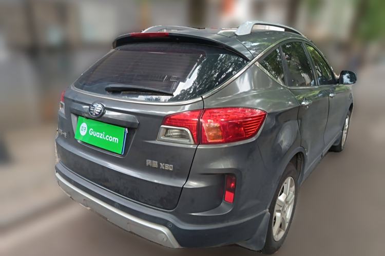 Used Bestune X80 2013 2.0L manual luxury version Rear Right 45 Deg
