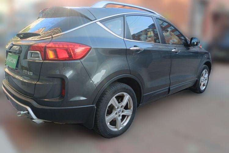 Used Bestune X80 2013 2.0L automatic comfort version Rear Right 45 Deg