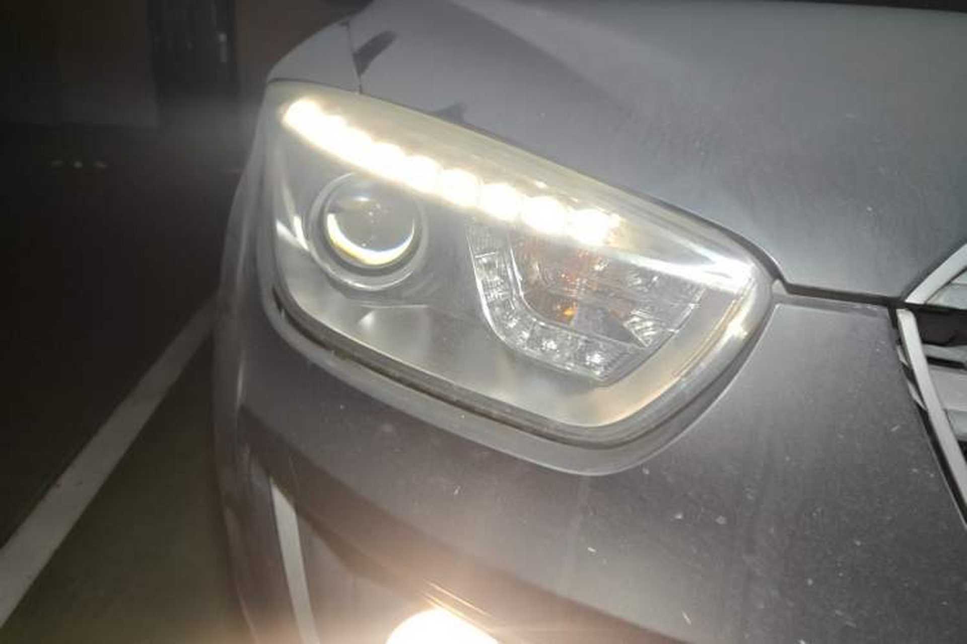 Used Bestune X80 2013 2.0L automatic comfort version Right Front Headlight