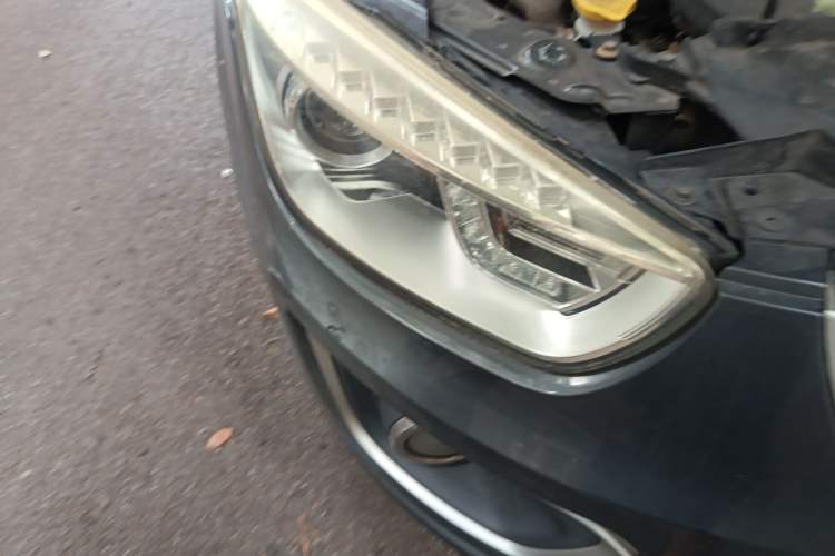 Used Bestune X80 2013 2.0L manual luxury version Right Front Headlight