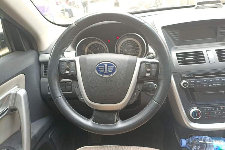 Used Bestune X80 2013 2.0L manual luxury version Steering Wheel