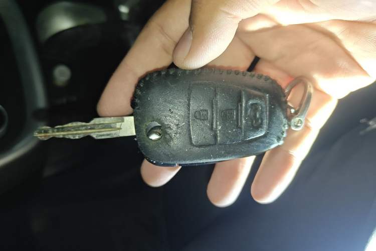 Used Bestune X80 2013 2.0L automatic comfort version Vehicle Key