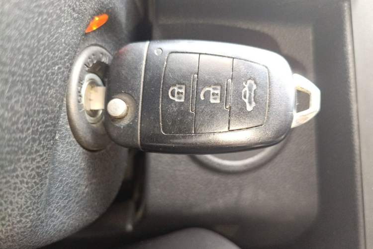 Used Bestune X80 2013 2.0L manual luxury version Vehicle Key