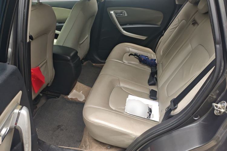 Used Bestune X80 2013 2.0L automatic comfort version Left Rear Seat