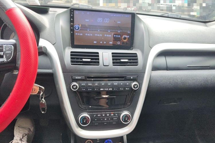Used Bestune X80 2013 2.0L manual luxury version Audio And AC Panel