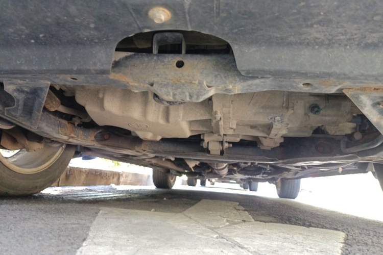 Used Bestune X80 2013 2.0L manual luxury version Chassis Front