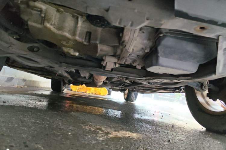 Used Bestune X80 2013 2.0L automatic luxury version Chassis Front