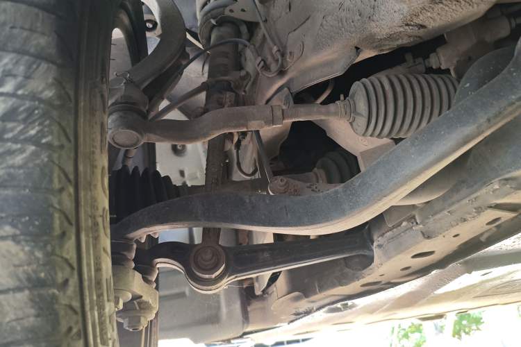 Used Bestune X80 2013 2.0L manual luxury version Chassis Front Left