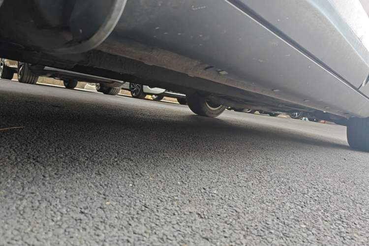 Used Bestune X80 2013 2.0L automatic comfort version Chassis Front Left