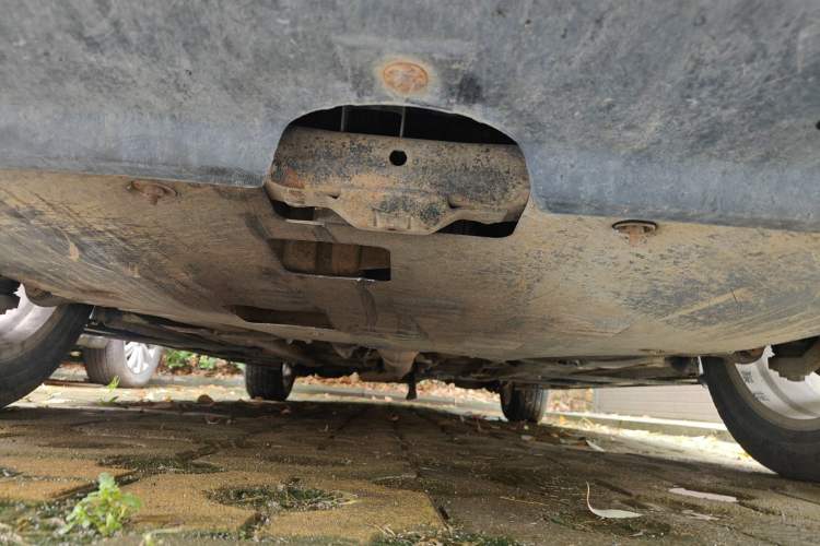 Used Bestune X80 2013 2.0L automatic comfort version Chassis Front