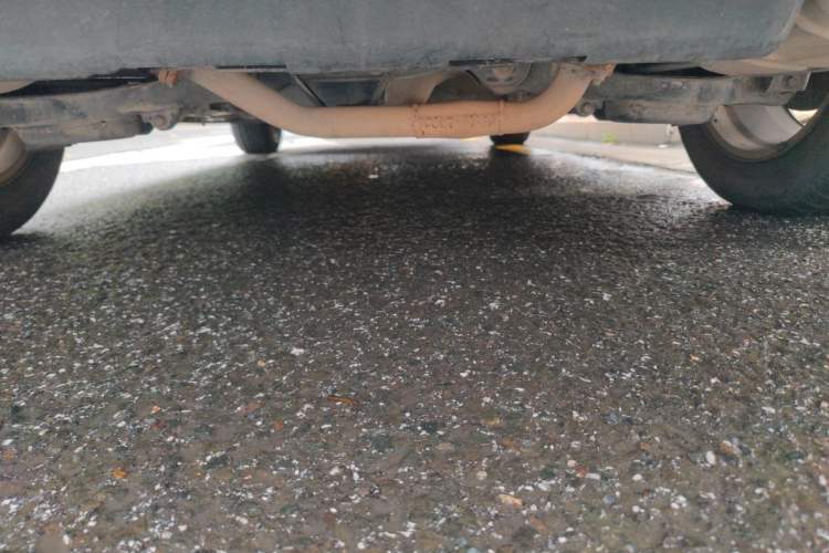 Used Bestune X80 2013 2.0L automatic luxury version Chassis Rear