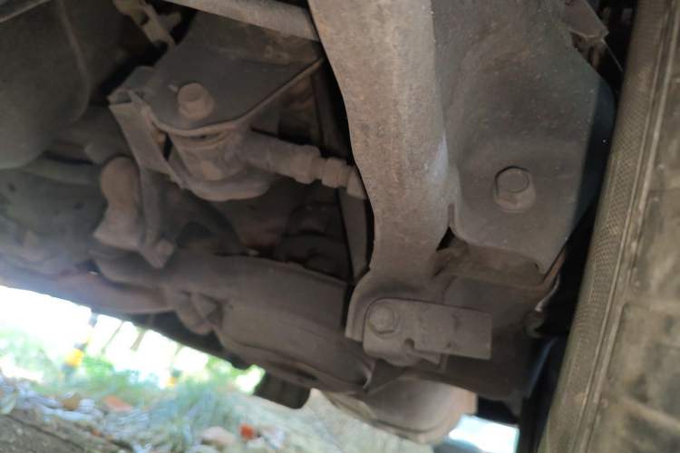 Used Bestune X80 2013 2.0L manual luxury version Chassis Rear Left