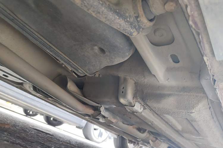 Used Bestune X80 2013 2.0L manual luxury version Chassis Rear Right