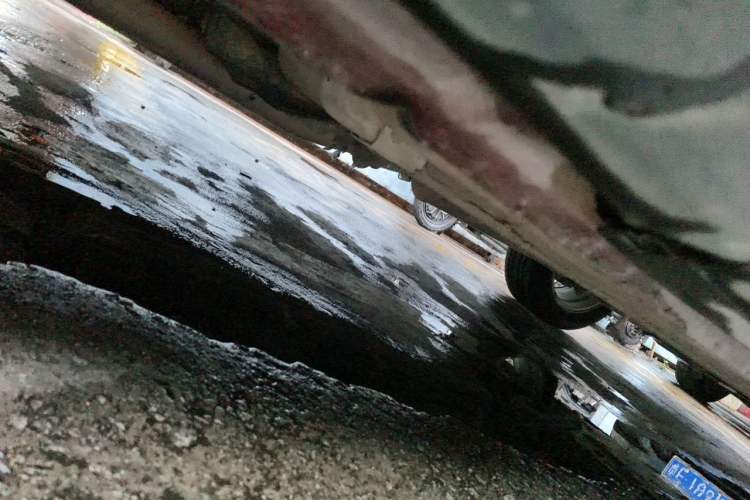 Used Bestune X80 2013 2.0L automatic comfort version Chassis Rear Right