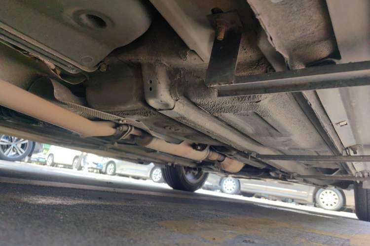 Used Bestune X80 2013 2.0L automatic luxury version Chassis Rear Right