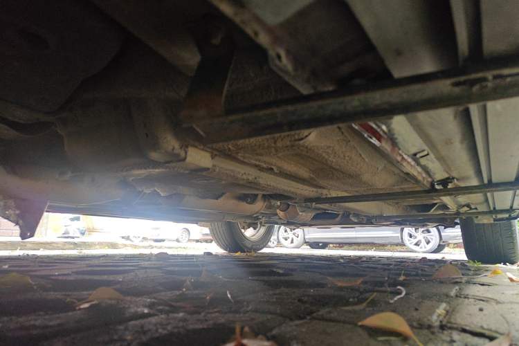 Used Bestune X80 2013 2.0L automatic comfort version Chassis Rear Right