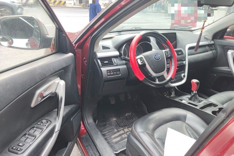 Used Bestune X80 2013 2.0L manual luxury version Driver Seat