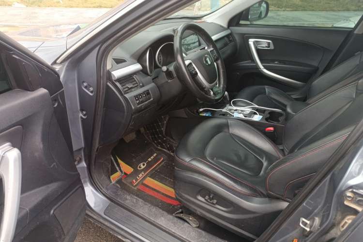 Used Bestune X80 2013 2.0L automatic luxury version Driver Seat