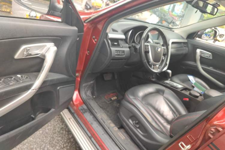 Used Bestune X80 2013 2.0L automatic luxury version Driver Seat