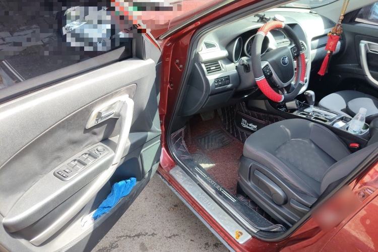 Used Bestune X80 2013 2.0L automatic comfort version Driver Seat