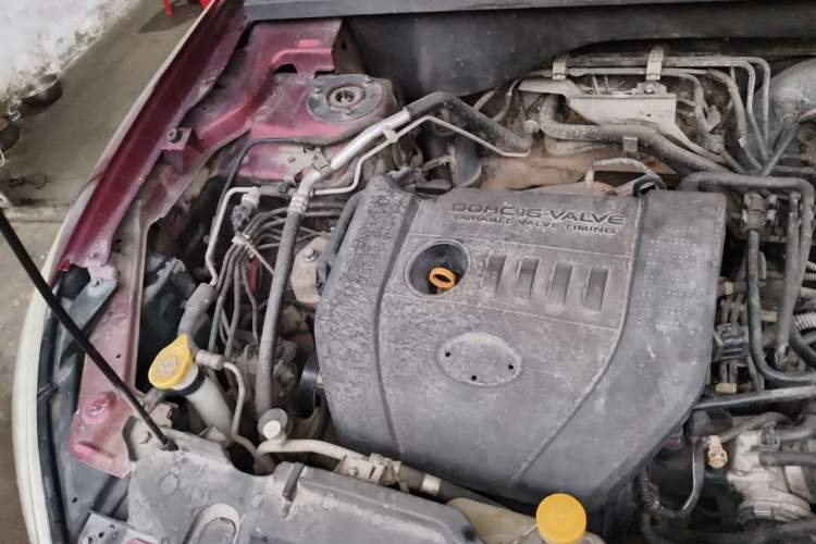 Used Bestune X80 2013 2.0L automatic comfort version Engine Bay Right