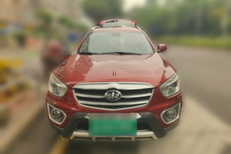 Used Bestune X80 2013 2.0L automatic luxury version Front