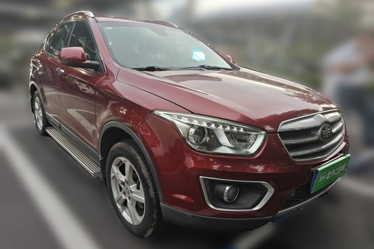 Used Bestune X80 2013 2.0L automatic comfort version Front Right 45 Deg