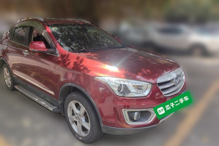 Used Bestune X80 2013 2.0L automatic luxury version Front Right 45 Deg