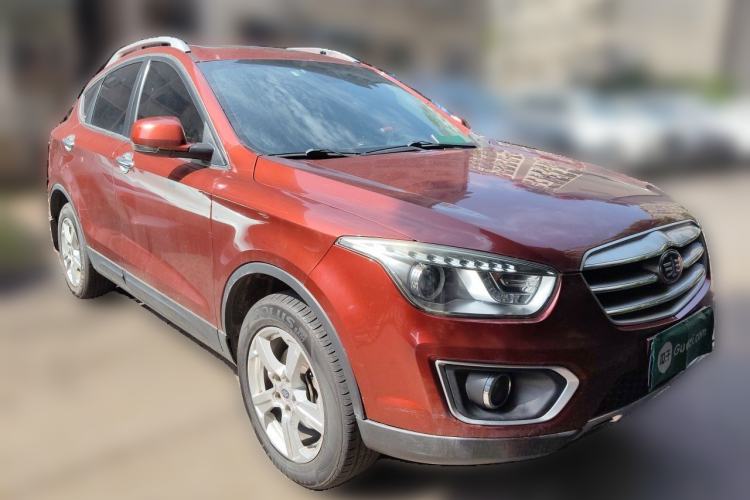 Used Bestune X80 2013 2.0L automatic comfort version Front Right 45 Deg