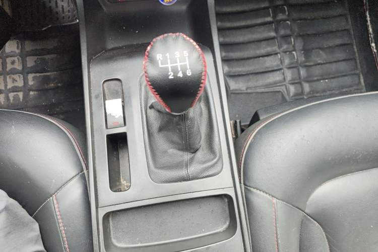 Used Bestune X80 2013 2.0L manual luxury version Gear Lever